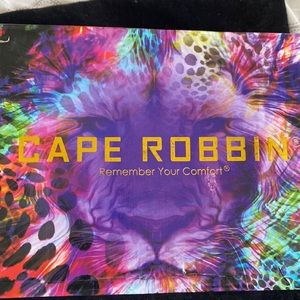 Cape Robbin heel sandal.